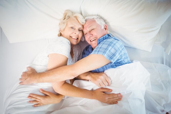  - Tipps für einen besseren Schlaf im Alter: Schlafhygiene und Entspannungstechniken